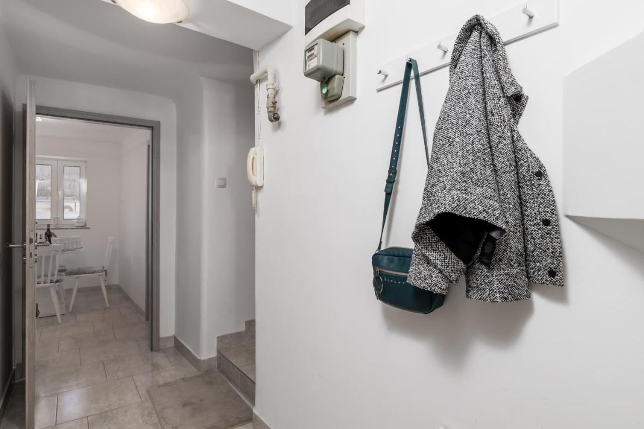 Main View Apartment Rijeka Bagian luar foto