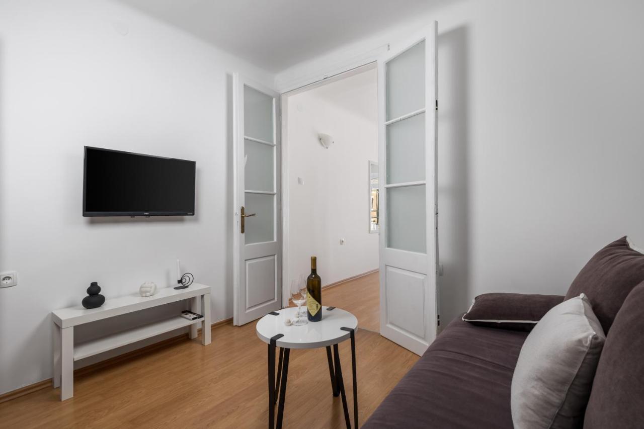 Main View Apartment Rijeka Bagian luar foto